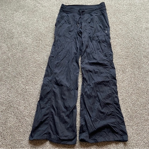 Lululemon Dance Studio Pants - Black Size 4 - Picture 1 of 10